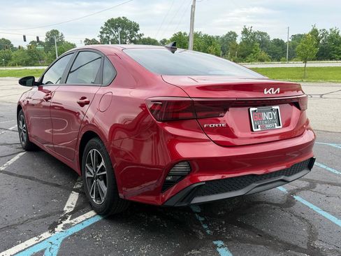 Used 2024 Kia Forte LXS w/ LXS Technology Package FWD image 3