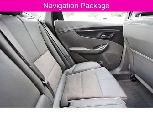 Used 2014 Chevrolet Impala LT image 12