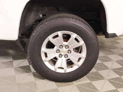 Used 2020 Chevrolet Colorado LT w/ Safety Package RWD image 17