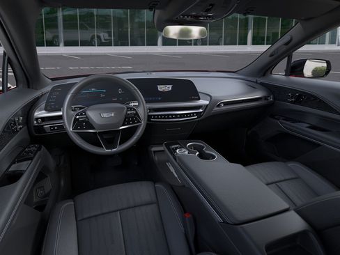 New 2025 Cadillac Lyriq Luxury RWD image 18