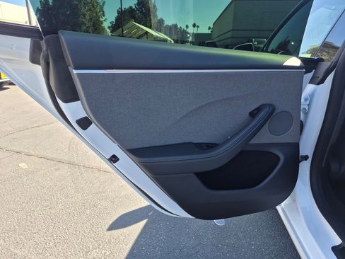 Used 2025 Tesla Model 3 Long Range image 21