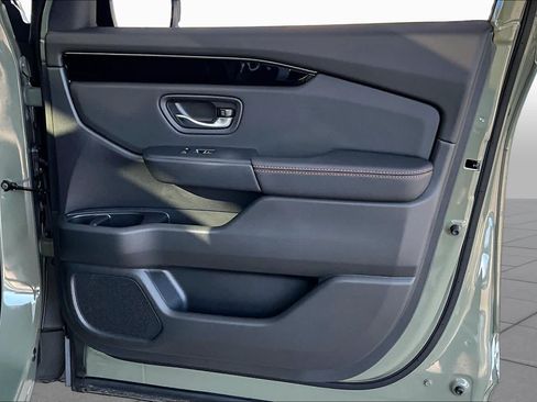 Used 2026 Honda Pilot TrailSport image 23