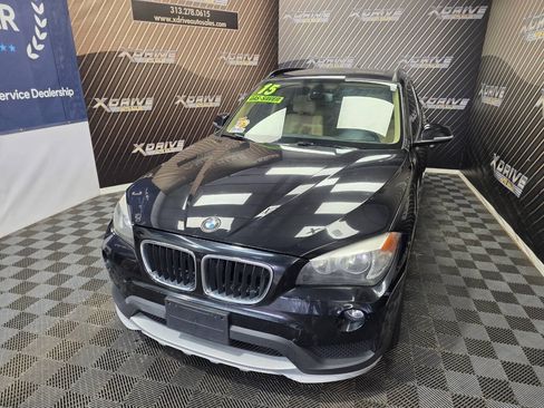 Used 2015 BMW X1 sDrive28i RWD image 3