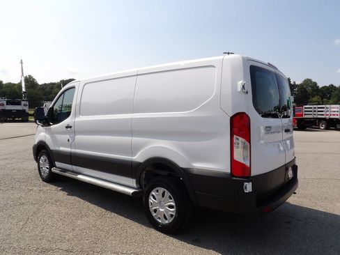 Used 2025 Ford Transit 250 Low Roof w/ Exterior Upgrade Package RWD image 4