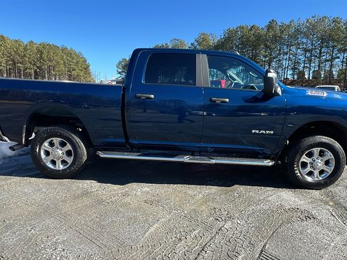 Used 2024 RAM 2500 Big Horn w/ Bed Utility Group image 7