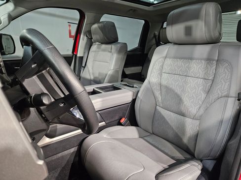 Used 2024 Toyota Tundra Limited AWD/4WD image 24