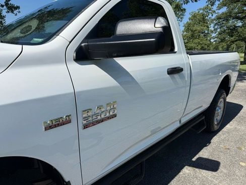 Used 2014 RAM 2500 Tradesman w/ Chrome Appearance Group AWD/4WD image 13