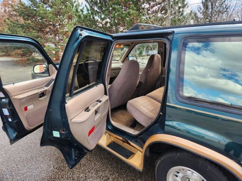 Used 1994 Ford Explorer Eddie Bauer image 11