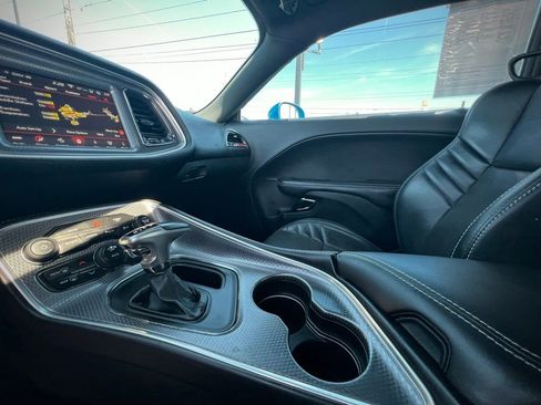 Used 2018 Dodge Challenger SRT Hellcat image 40