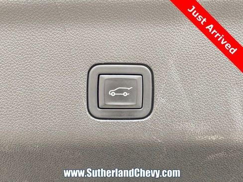 Used 2023 Chevrolet Suburban Premier AWD/4WD image 49
