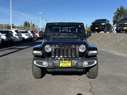 Used 2022 Jeep Gladiator Sport image 8