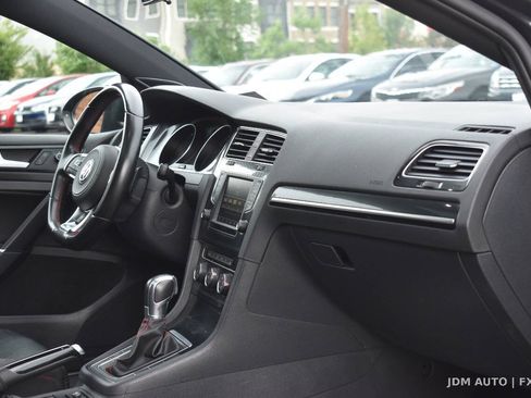 Used 2017 Volkswagen GTI SE FWD image 15