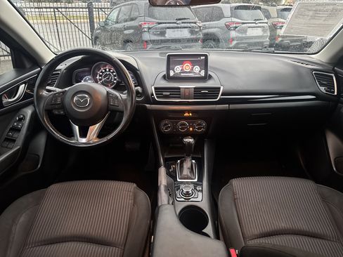Used 2016 MAZDA MAZDA3 i Touring image 10