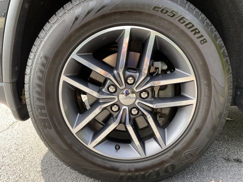 Used 2018 Jeep Grand Cherokee Limited AWD/4WD image 37