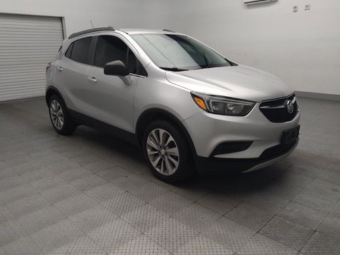 Used 2020 Buick Encore Preferred FWD image 13