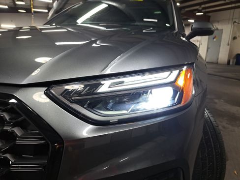 Used 2023 Audi Q5 e Premium Plus AWD/4WD image 32