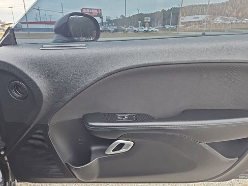 Used 2019 Dodge Challenger SXT image 18