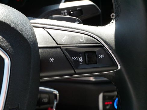 Used 2025 Audi Q3 2.0T Premium image 26