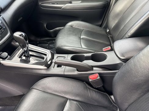 Used 2019 Nissan Sentra SL w/ Exterior Package image 21