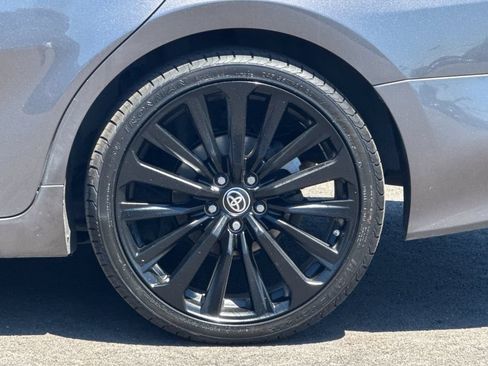 Used 2019 Toyota Camry LE FWD image 24