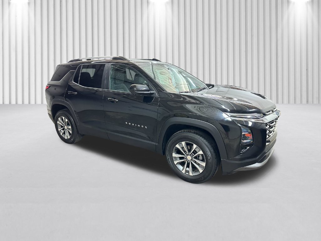 Used 2025 Chevrolet Equinox LT w/ Convenience Package II AWD/4WD image 2