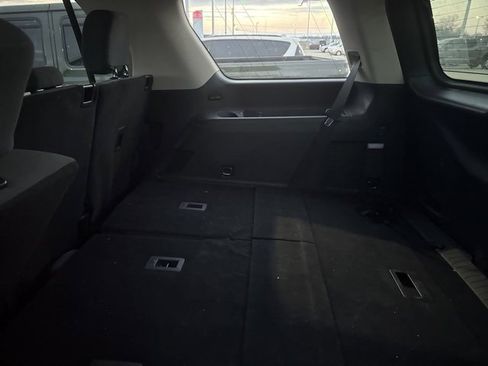 Used 2022 Ford Expedition XLT image 5