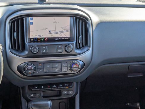 Used 2021 Chevrolet Colorado Z71 image 17