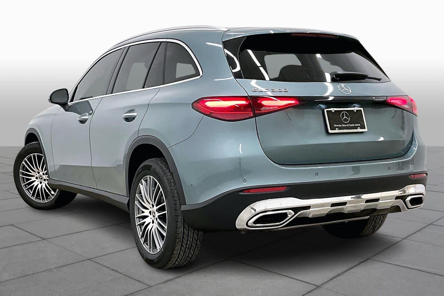 Used 2026 Mercedes-Benz GLC 300 image 12