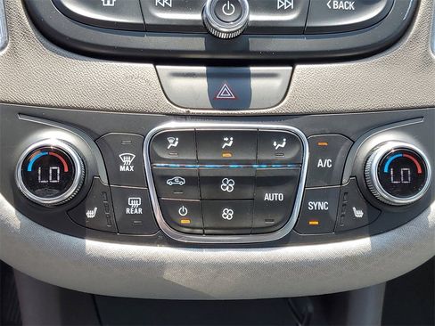 Used 2019 Chevrolet Malibu LT image 26