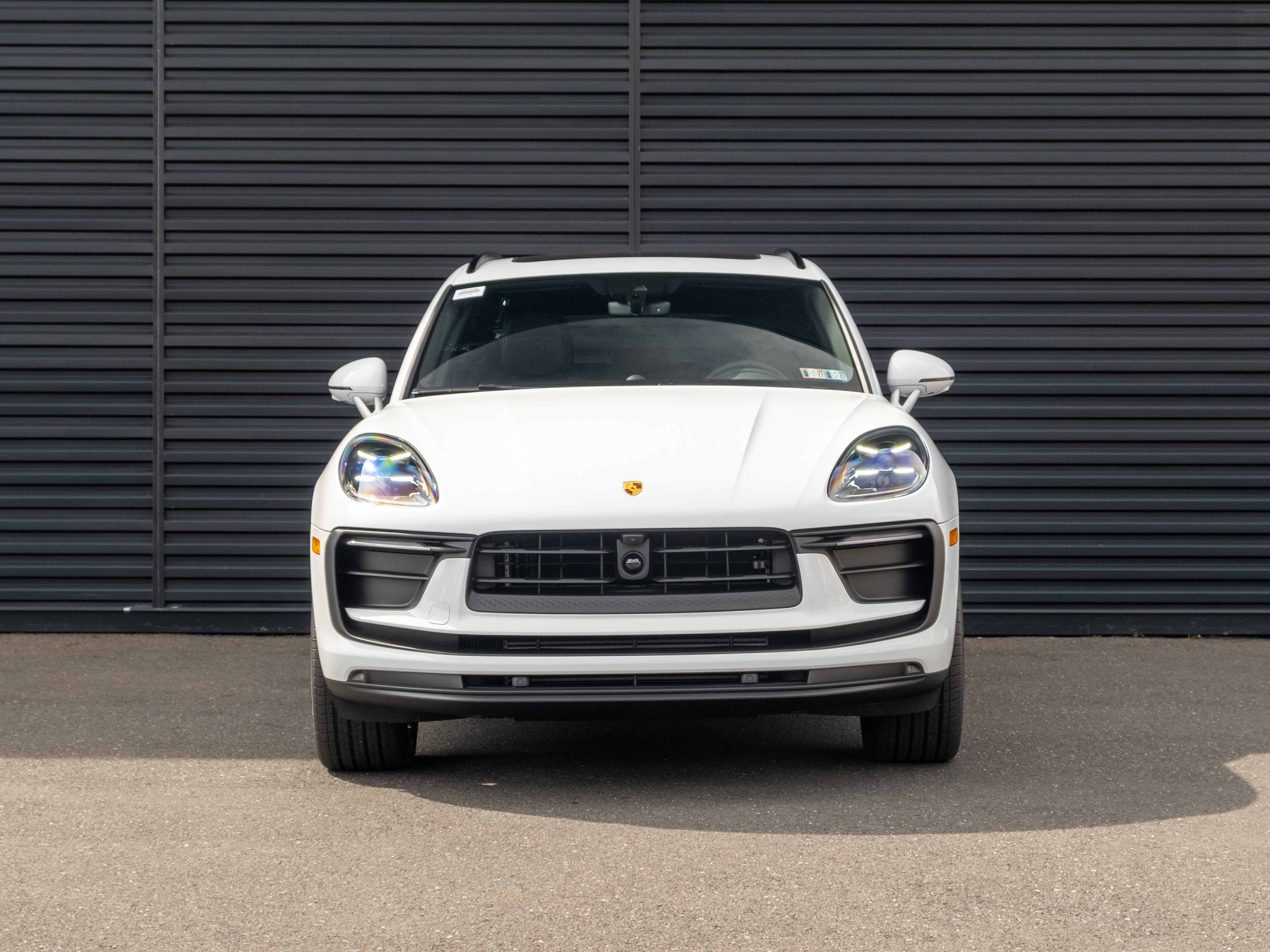 Certified 2026 Porsche Macan AWD/4WD image 11