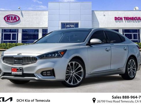 Used 2017 Kia Cadenza Technology FWD image 1