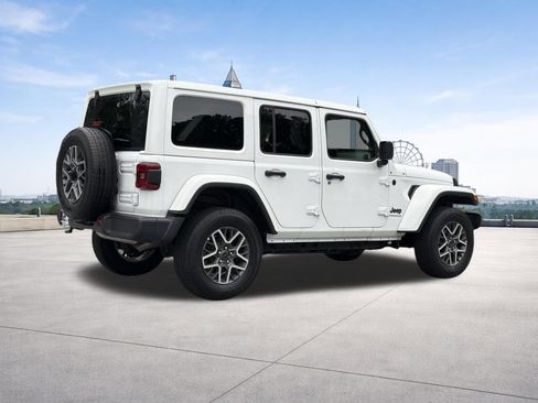 Used 2025 Jeep Wrangler Unlimited Sahara AWD/4WD image 28