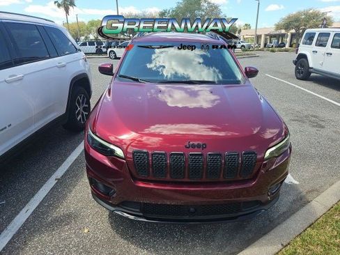 Used 2021 Jeep Cherokee Latitude Plus FWD image 2