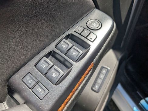 Used 2020 Chevrolet Tahoe Premier w/ Max Trailering Package AWD/4WD image 16