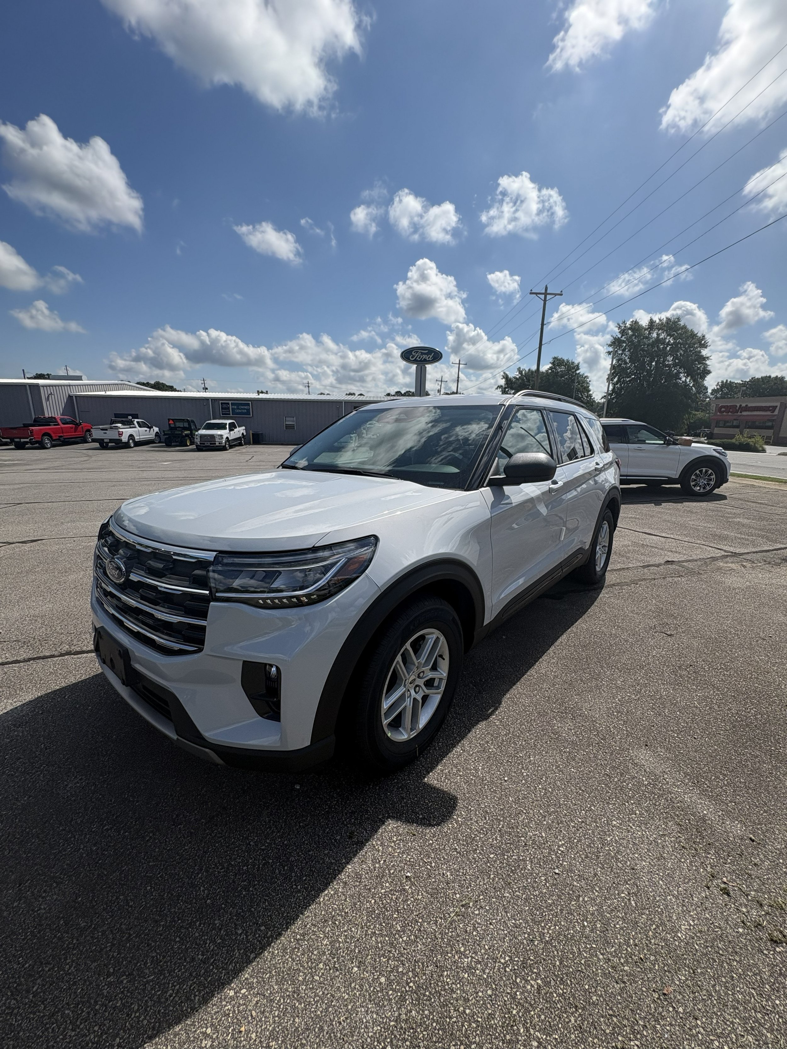 New 2026 Ford Explorer Active w/ Active Comfort Package RWD image 1