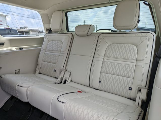 Used 2024 Lincoln Navigator Black Label AWD/4WD image 14
