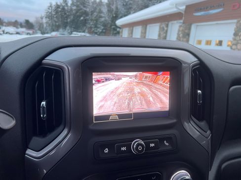 Used 2023 GMC Sierra 1500 Pro w/ Convenience Package image 15