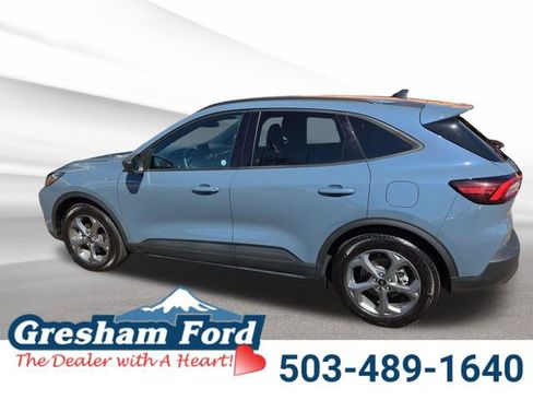Used 2025 Ford Escape ST-Line FWD image 10