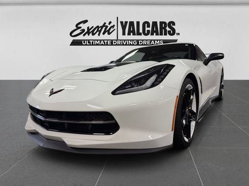 Used 2015 Chevrolet Corvette Stingray Coupe w/ 3LT Preferred Equipment Group RWD image 9