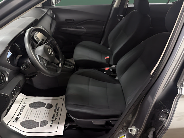 Used 2023 Nissan Kicks S FWD image 11