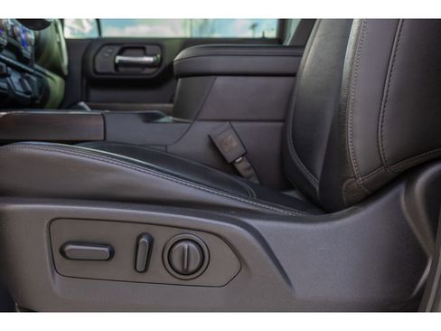 Used 2020 GMC Sierra 1500 SLT w/ SLT Convenience Package image 17