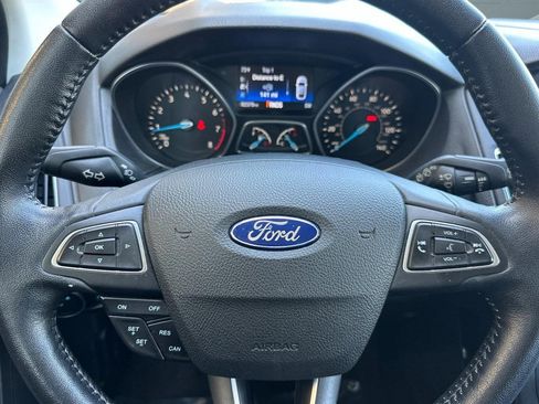 Used 2016 Ford Focus Titanium image 15