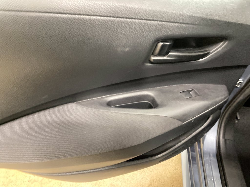 Used 2024 Toyota Corolla LE FWD image 15