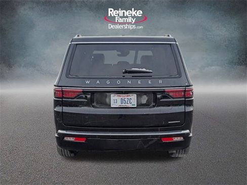 Used 2024 Jeep Wagoneer Series II w/ Flexible Seating Group image 6