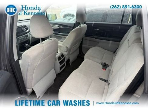 Used 2016 Honda Pilot LX image 7