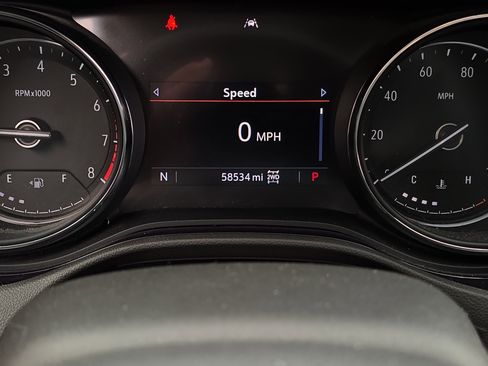 Used 2020 Buick Encore GX Preferred w/ Cold Weather Comfort Package image 17