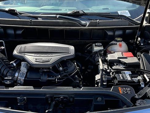 Used 2017 Cadillac XT5 Luxury w/ Driver Awareness Package image 30