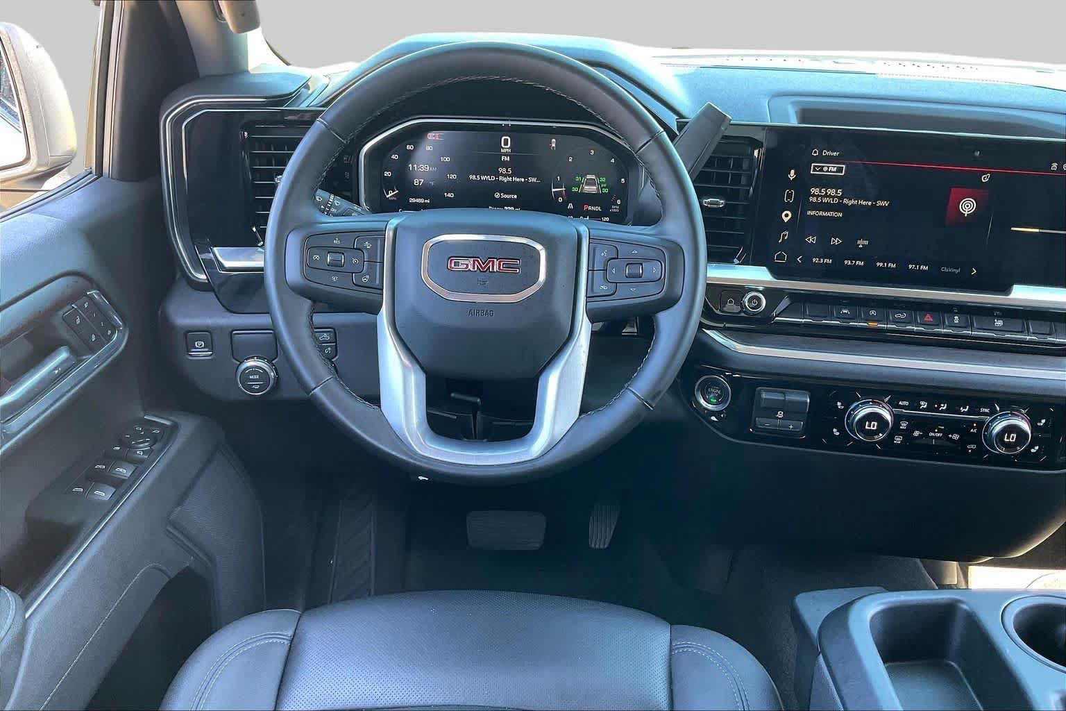 Used 2026 GMC Sierra 1500 SLT RWD image 6