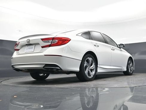 Used 2020 Honda Accord EX image 29