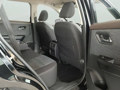 Used 2023 Nissan Rogue SV FWD image 22